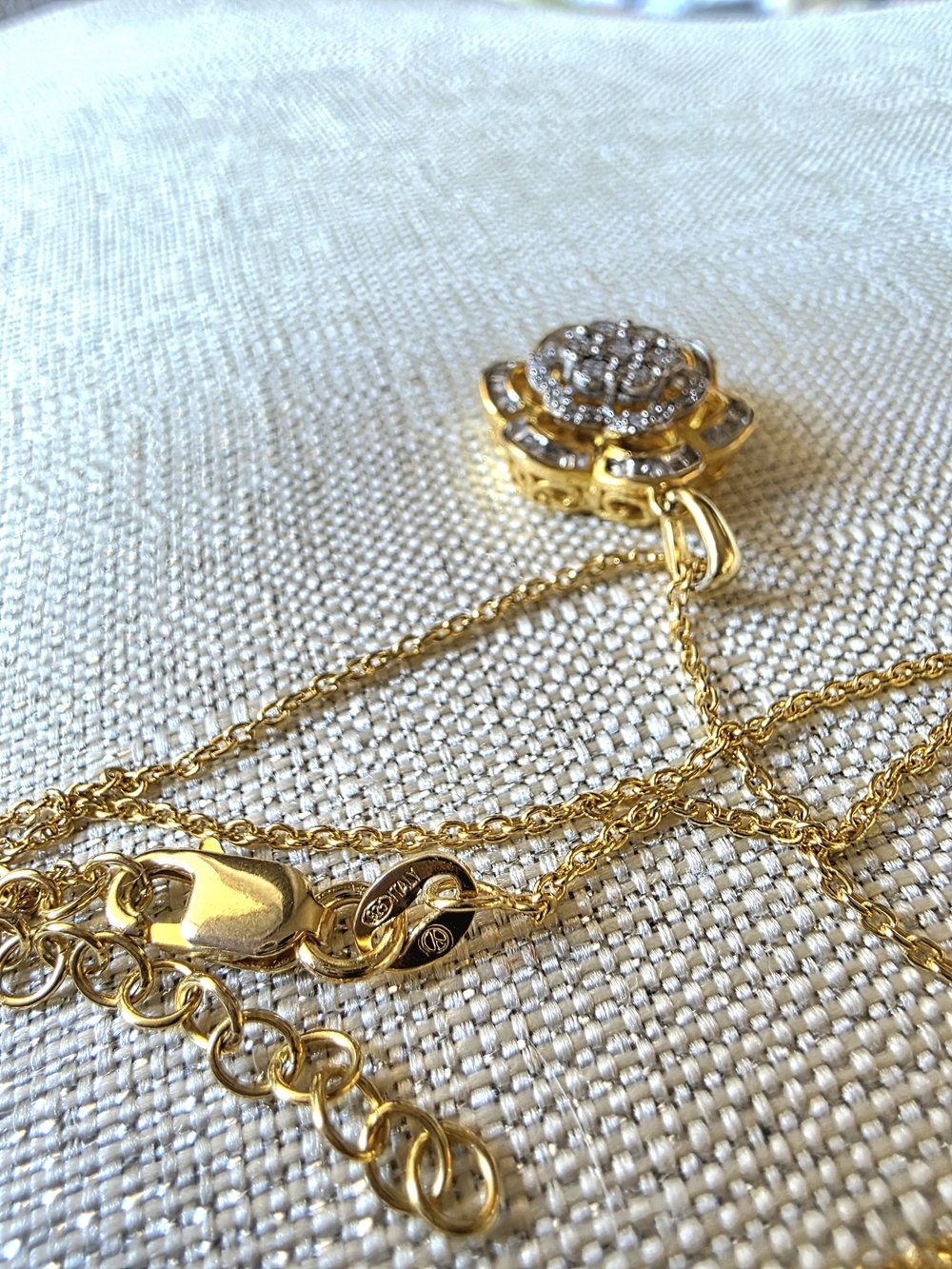 925 Sterling Silver Two-Tone Gold Plated 3D Tiered Camellia Flower Cluster Penda - Picture 9 of 11